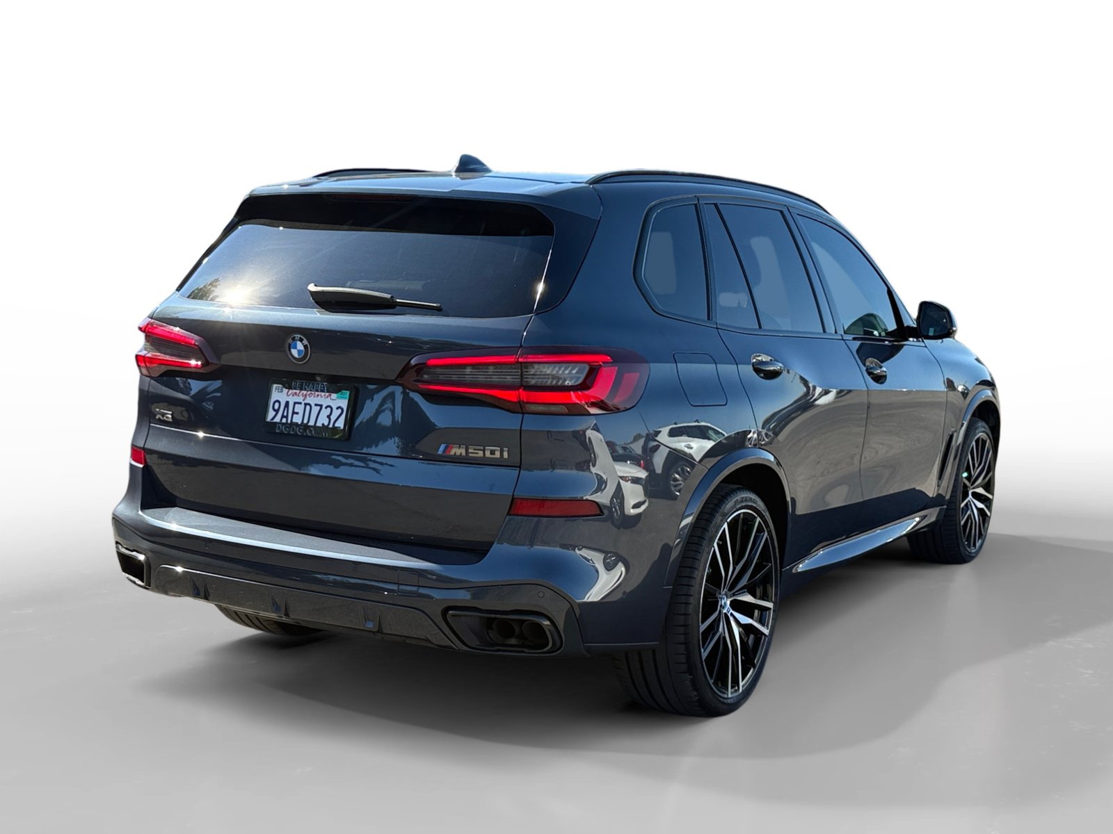 Used 2022 BMW X5 M50i w/ Executive Package AWD/4WD image 5