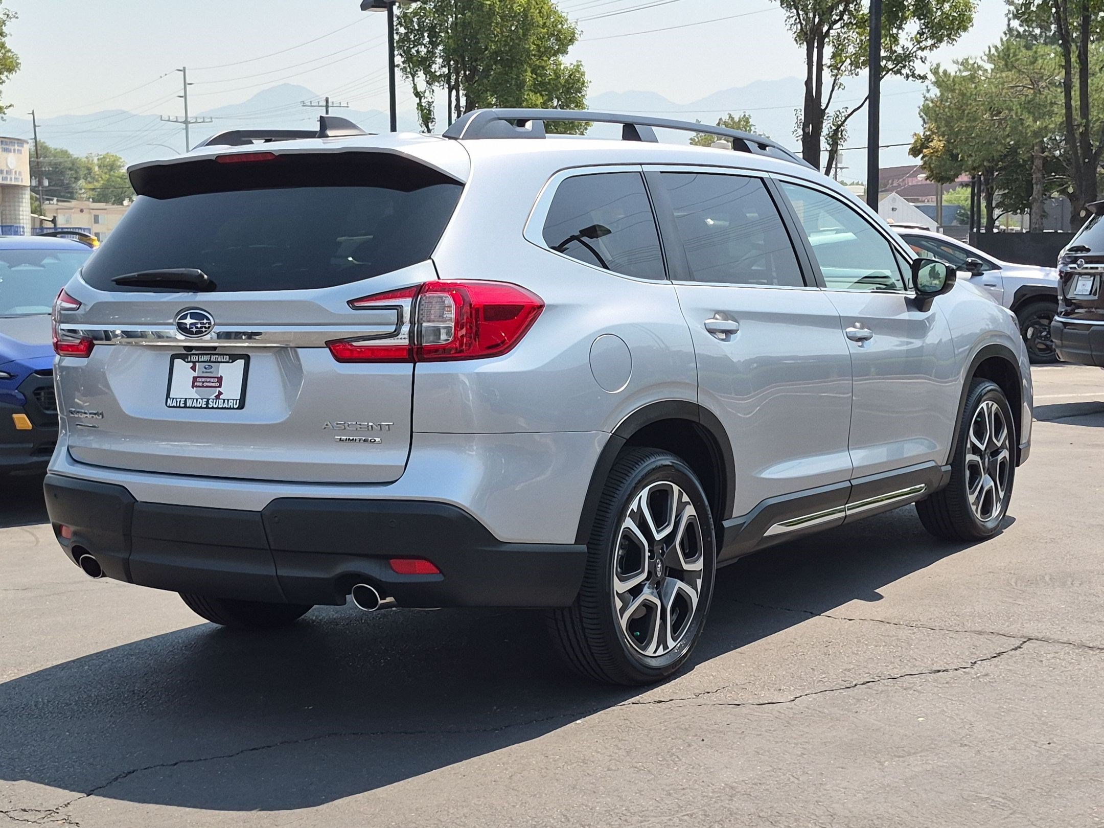 Certified 2026 Subaru Ascent Limited AWD/4WD image 3