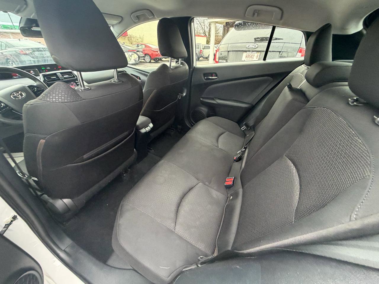 Used 2021 Toyota Prius LE FWD image 11