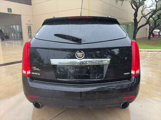 Used 2016 Cadillac SRX Luxury w/ Driver Awareness Package FWD image 3