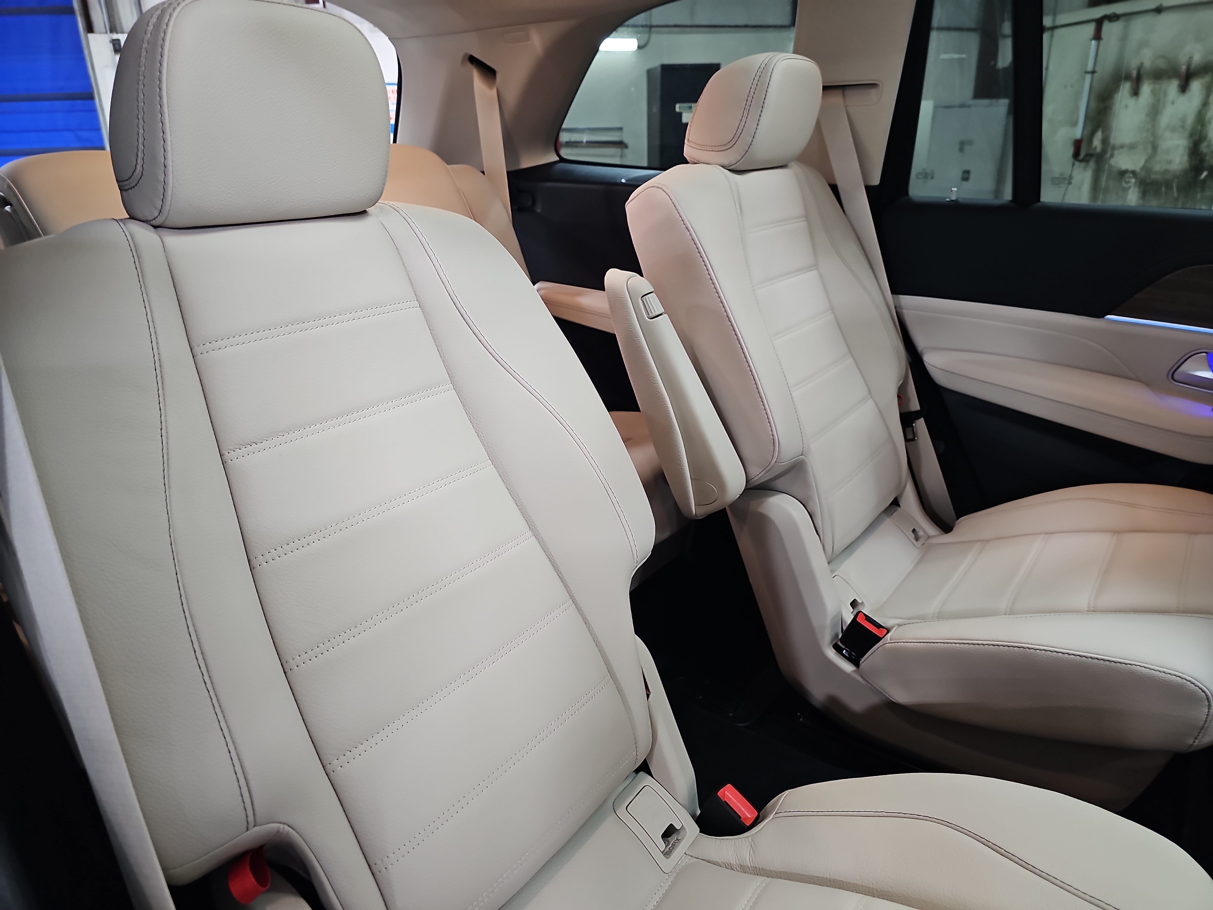 New 2026 Mercedes-Benz GLS 450 4MATIC image 12