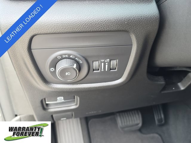 Used 2024 Jeep Grand Cherokee Limited RWD image 25
