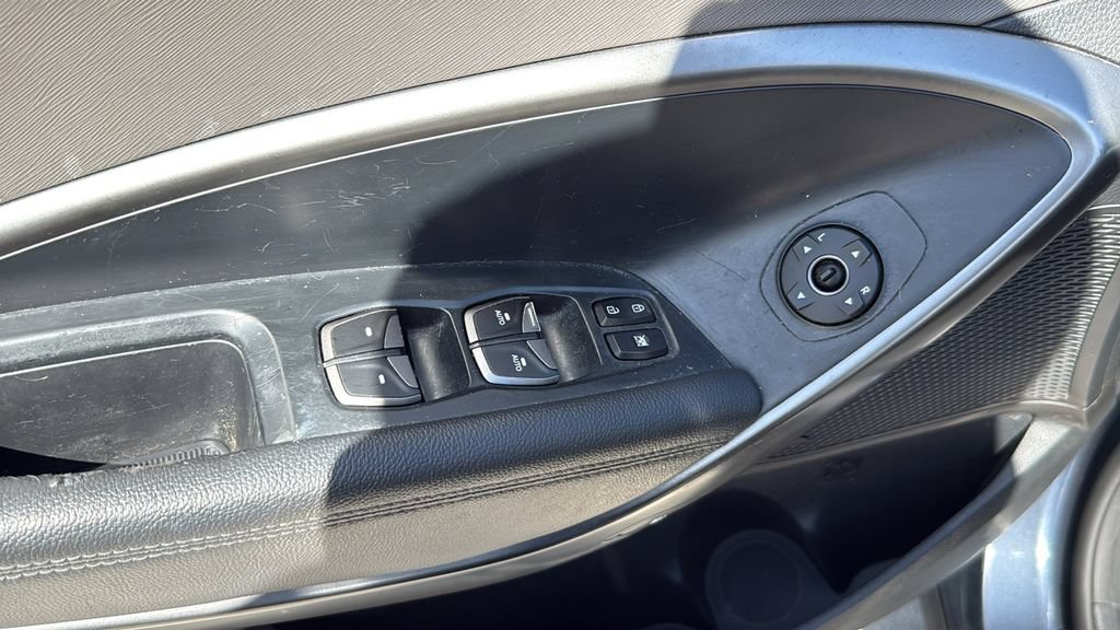 Used 2018 Hyundai Santa Fe FWD image 21