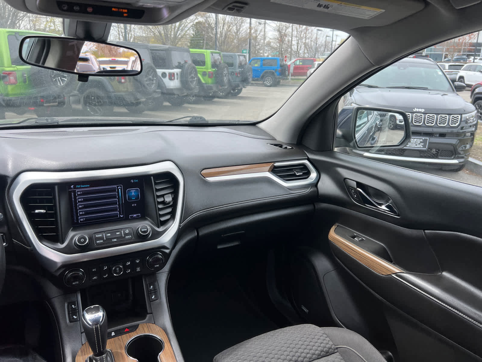 Used 2018 GMC Acadia SLE w/ Driver Alert Package I AWD/4WD image 37