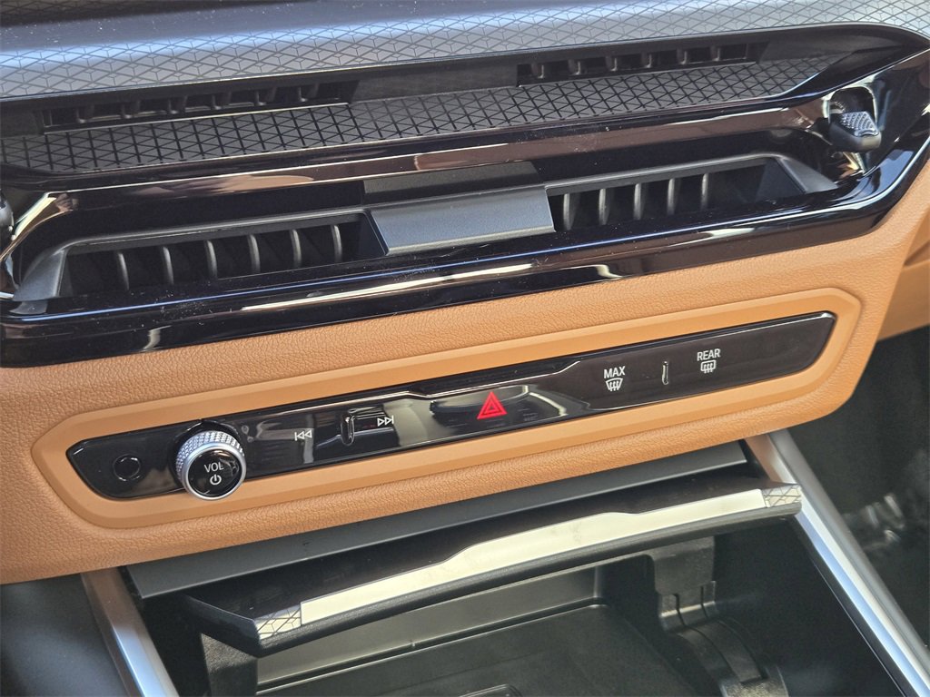 New 2026 BMW 430i xDrive Coupe w/ Parking Assistance Package image 22