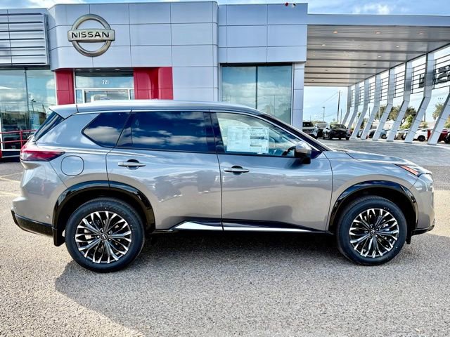 New 2026 Nissan Rogue Platinum w/ Tech Package AWD/4WD image 8