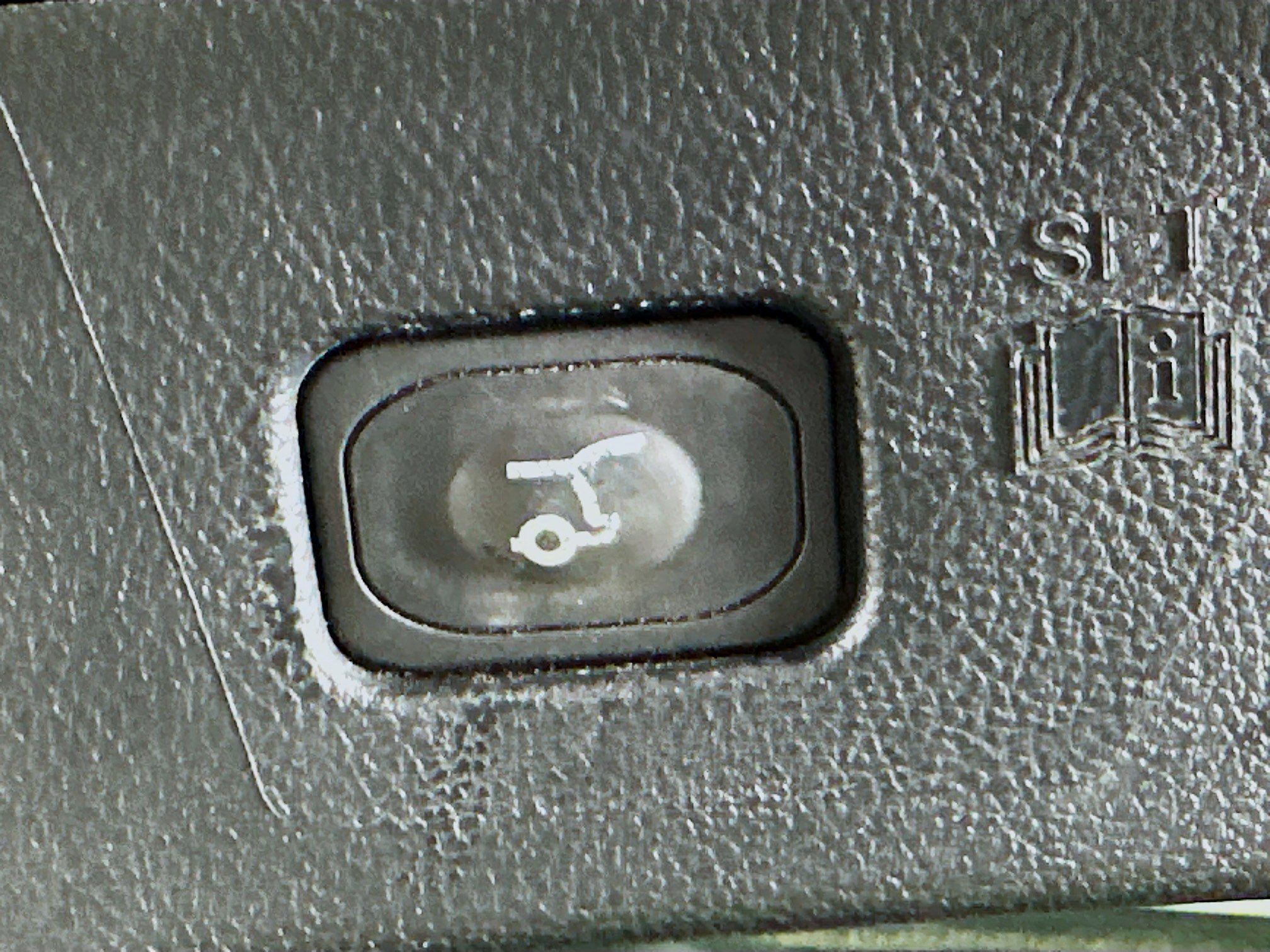 Used 2016 Ford Edge Sport w/ Technology Package image 27