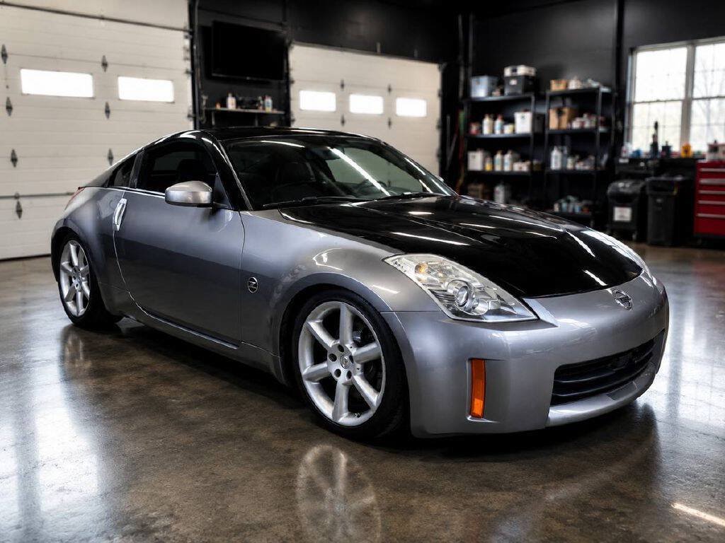 Used 2007 Nissan 350Z Touring w/ Cargo Convenience Pkg RWD image 1