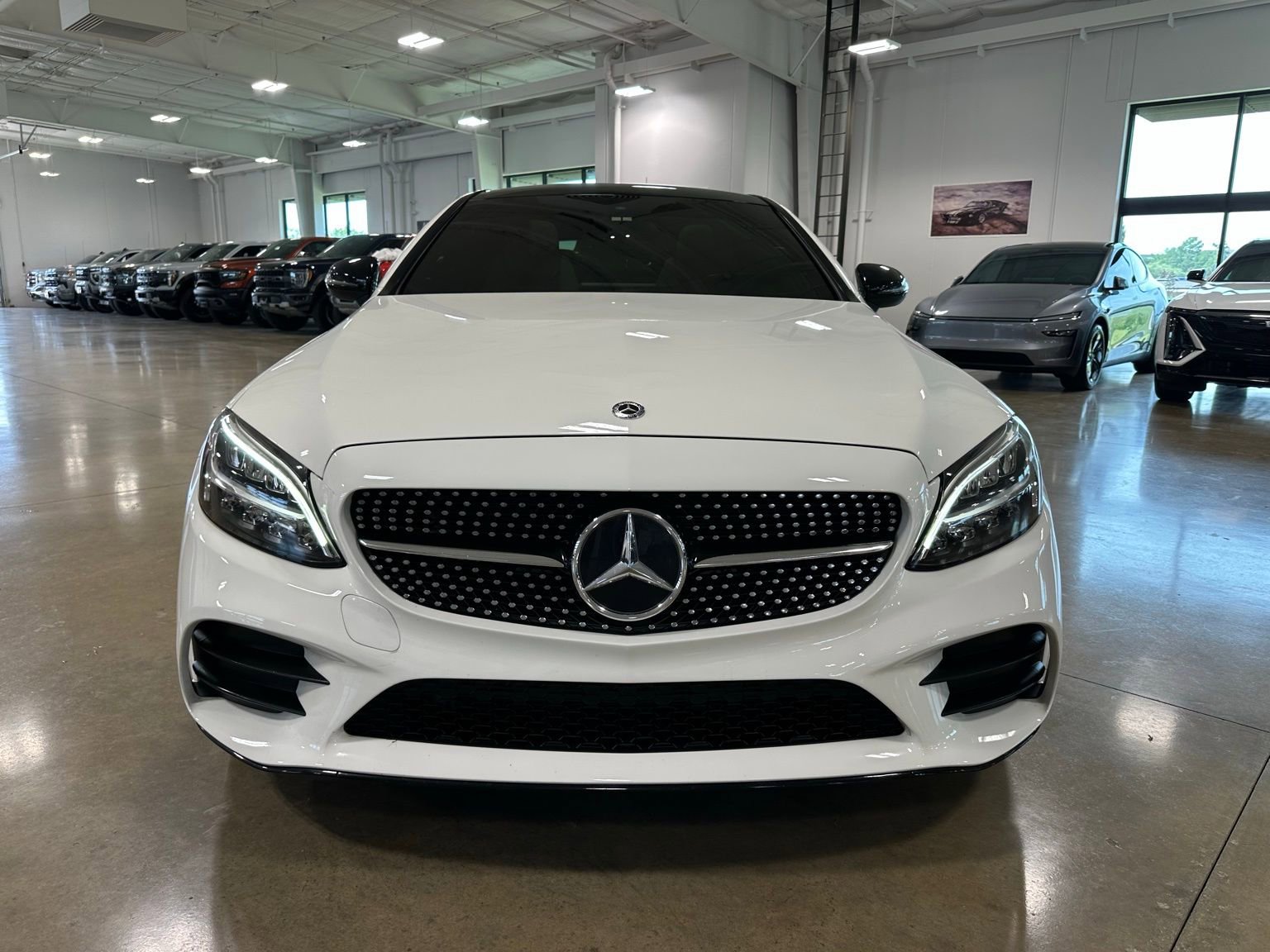Used 2019 Mercedes-Benz C 300 Coupe image 2
