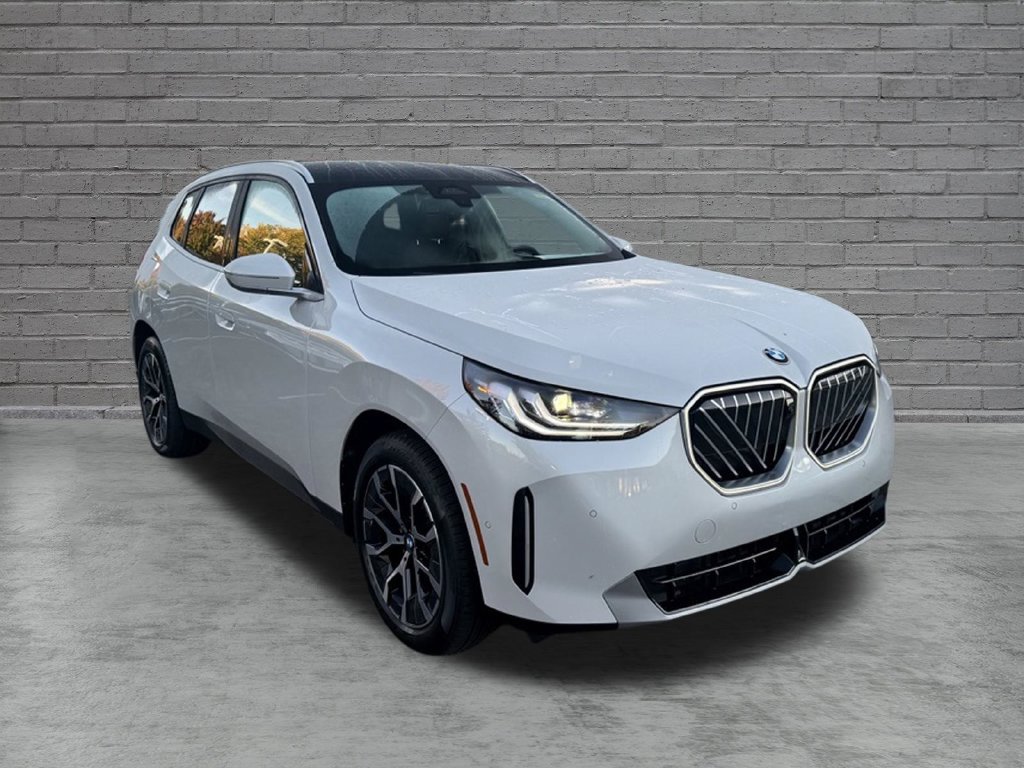 Used 2025 BMW X3 xDrive30i AWD/4WD image 9
