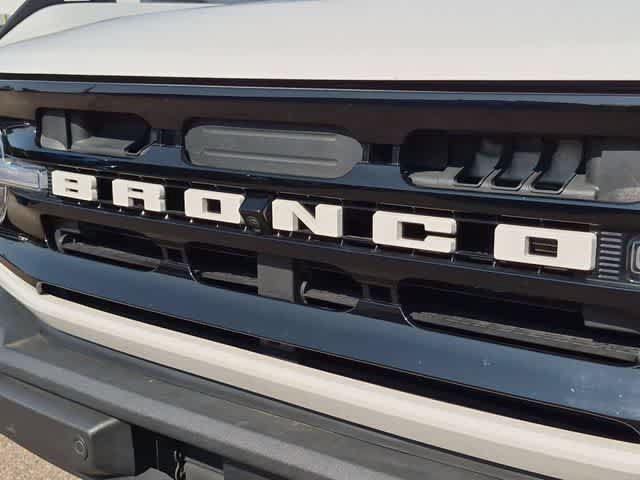 Used 2023 Ford Bronco Outer Banks w/ Sasquatch Package AWD/4WD image 13