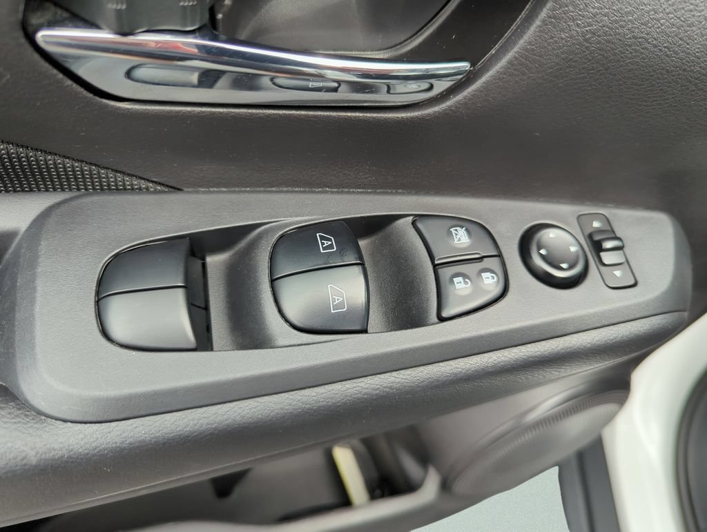 Certified 2024 Nissan Kicks SV FWD image 29