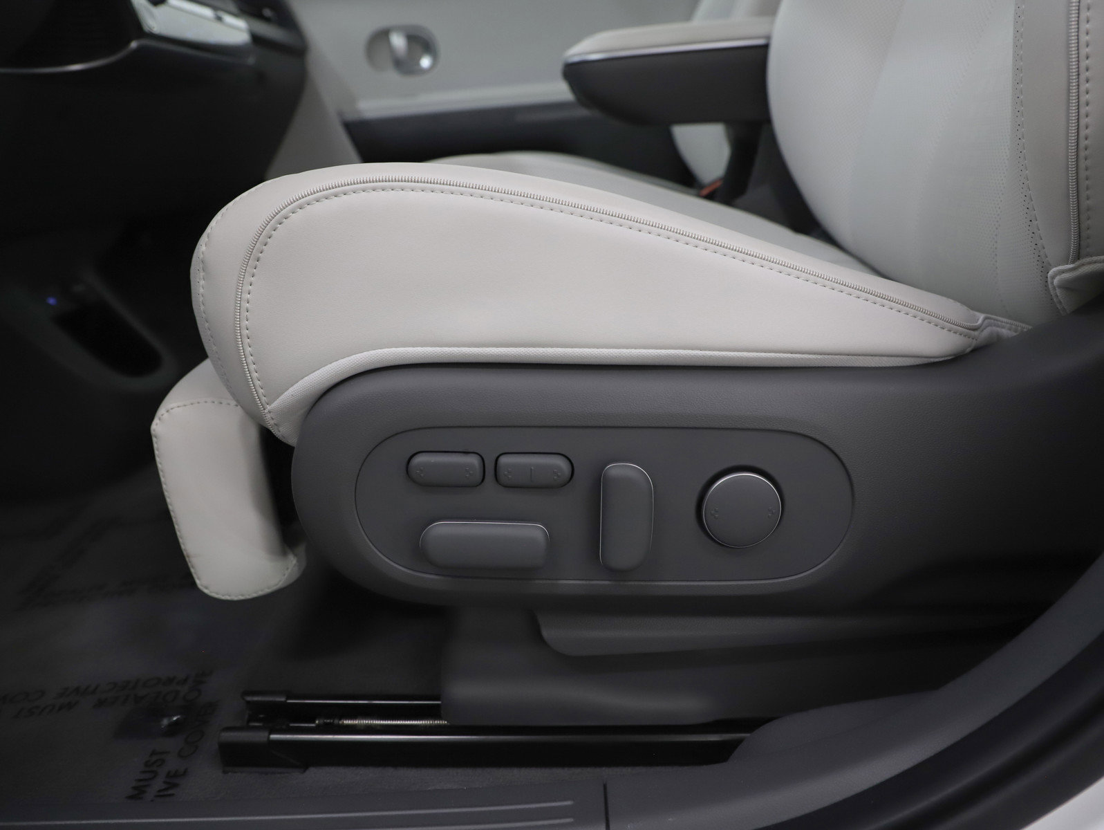 Certified 2024 Hyundai Ioniq 5 Limited image 23