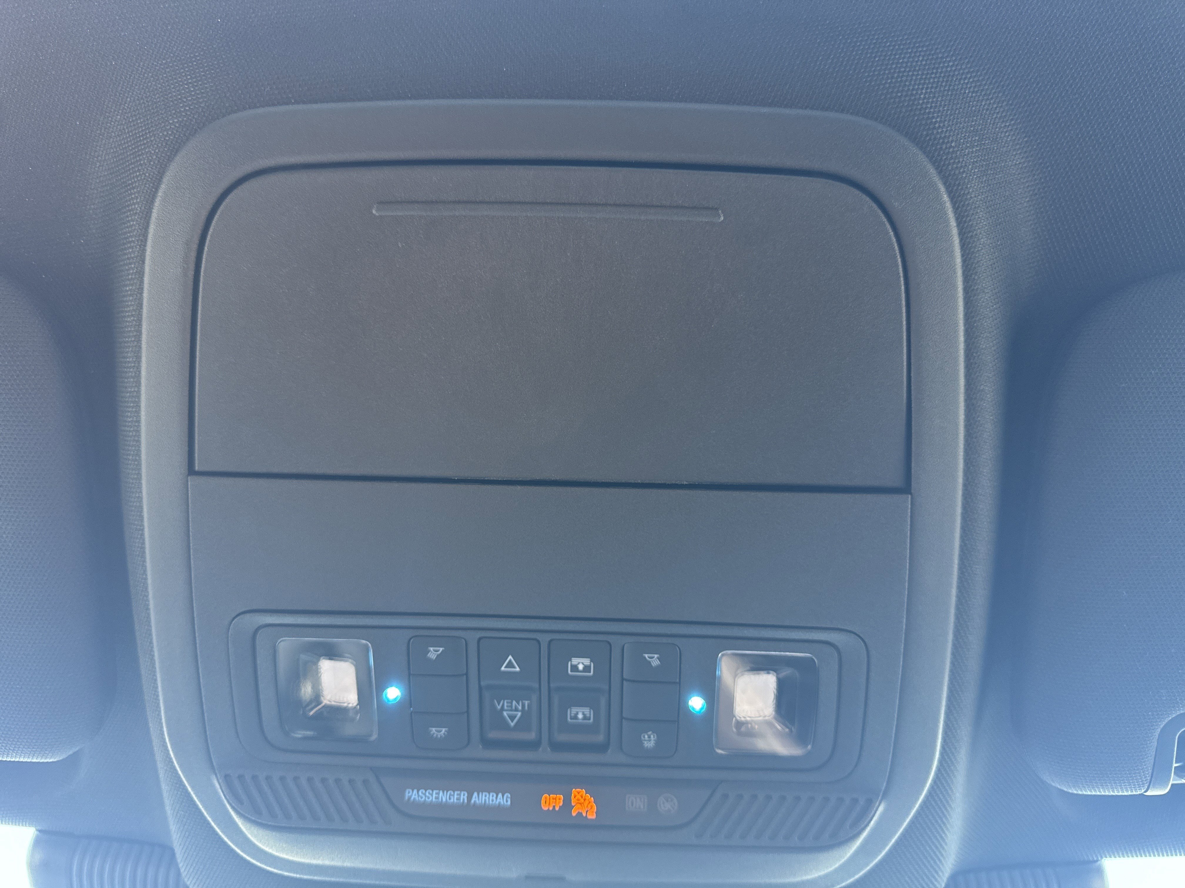 Used 2025 Ford Explorer Platinum w/ Ultimate Package image 29