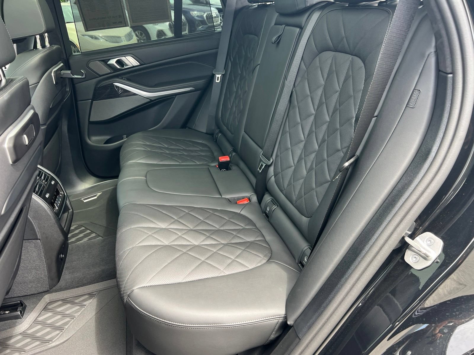 Used 2026 BMW X5 xDrive50e AWD/4WD image 30