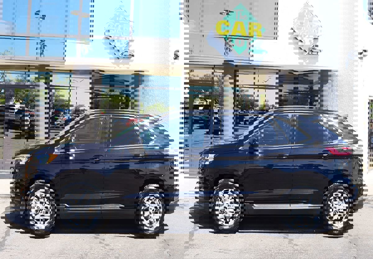 Used 2024 Ford Edge SEL image 8