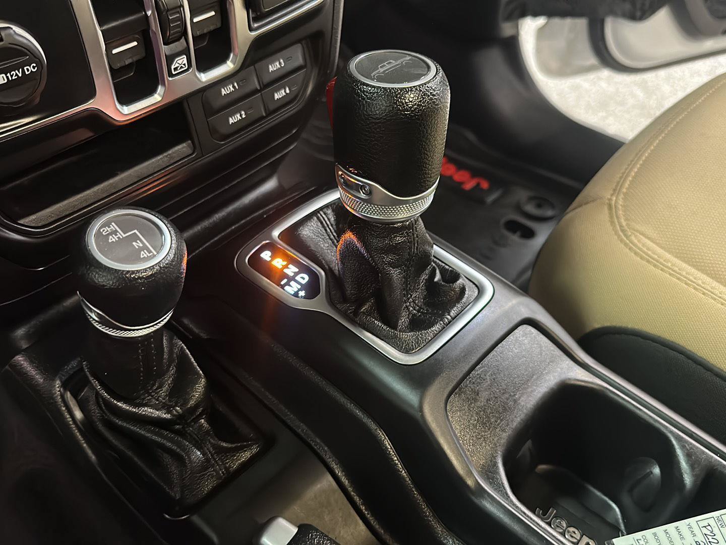 Used 2020 Jeep Gladiator Sport w/ Quick Order Package 24S AWD/4WD image 28