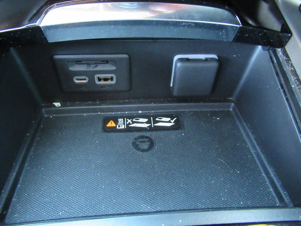 Used 2023 Buick Envision Avenir image 26