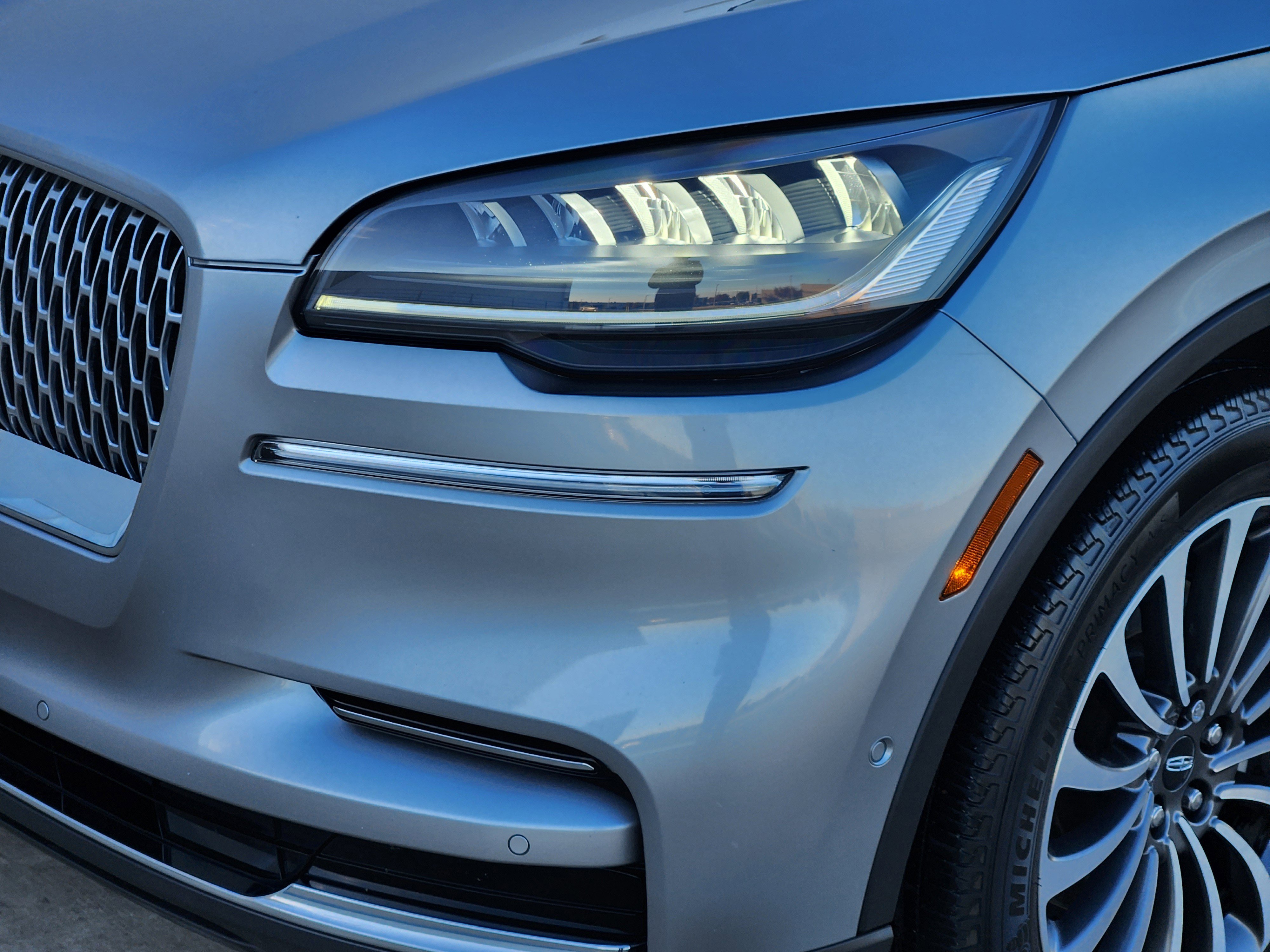 Used 2022 Lincoln Aviator Reserve w/ Equipment Group 201A image 8