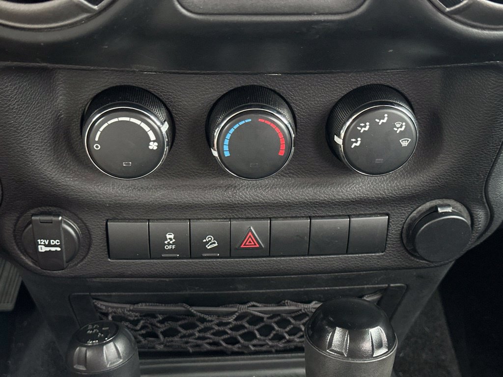 Used 2018 Jeep Wrangler Sport AWD/4WD image 24