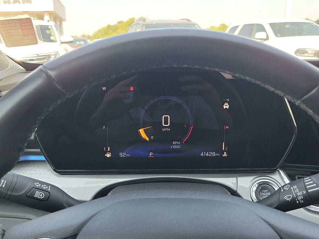 Used 2025 Chevrolet Trax LT w/ LT Convenience Package FWD image 18