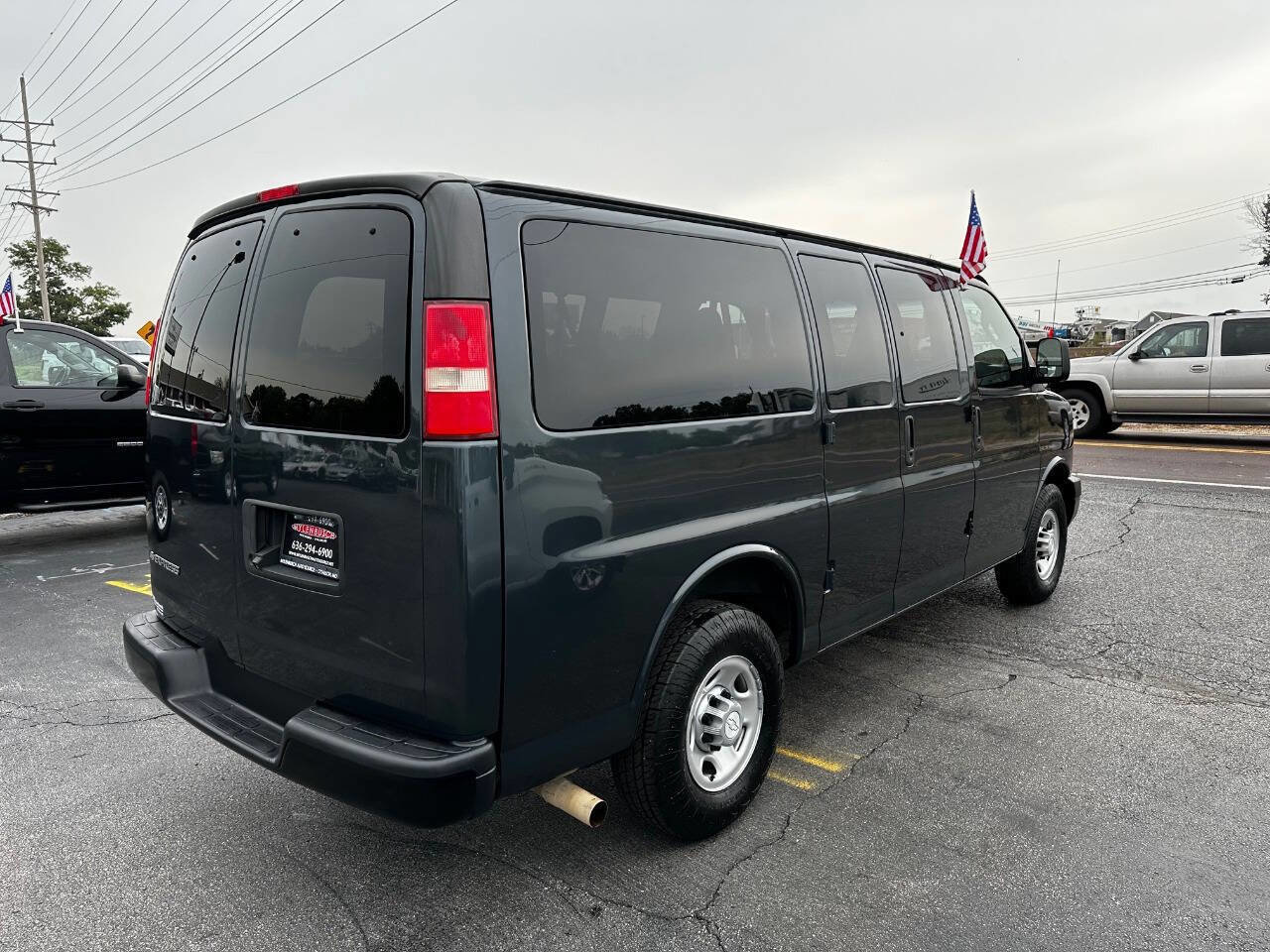 Used 2017 Chevrolet Express 2500 LS image 6