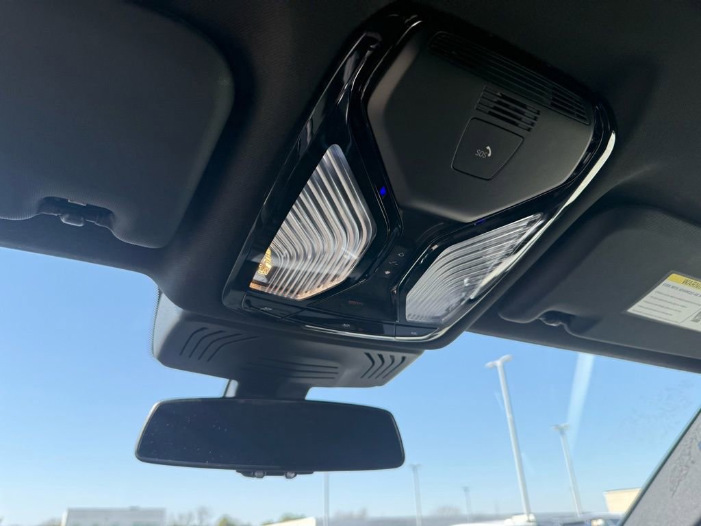 Used 2025 BMW X4 xDrive30i image 22