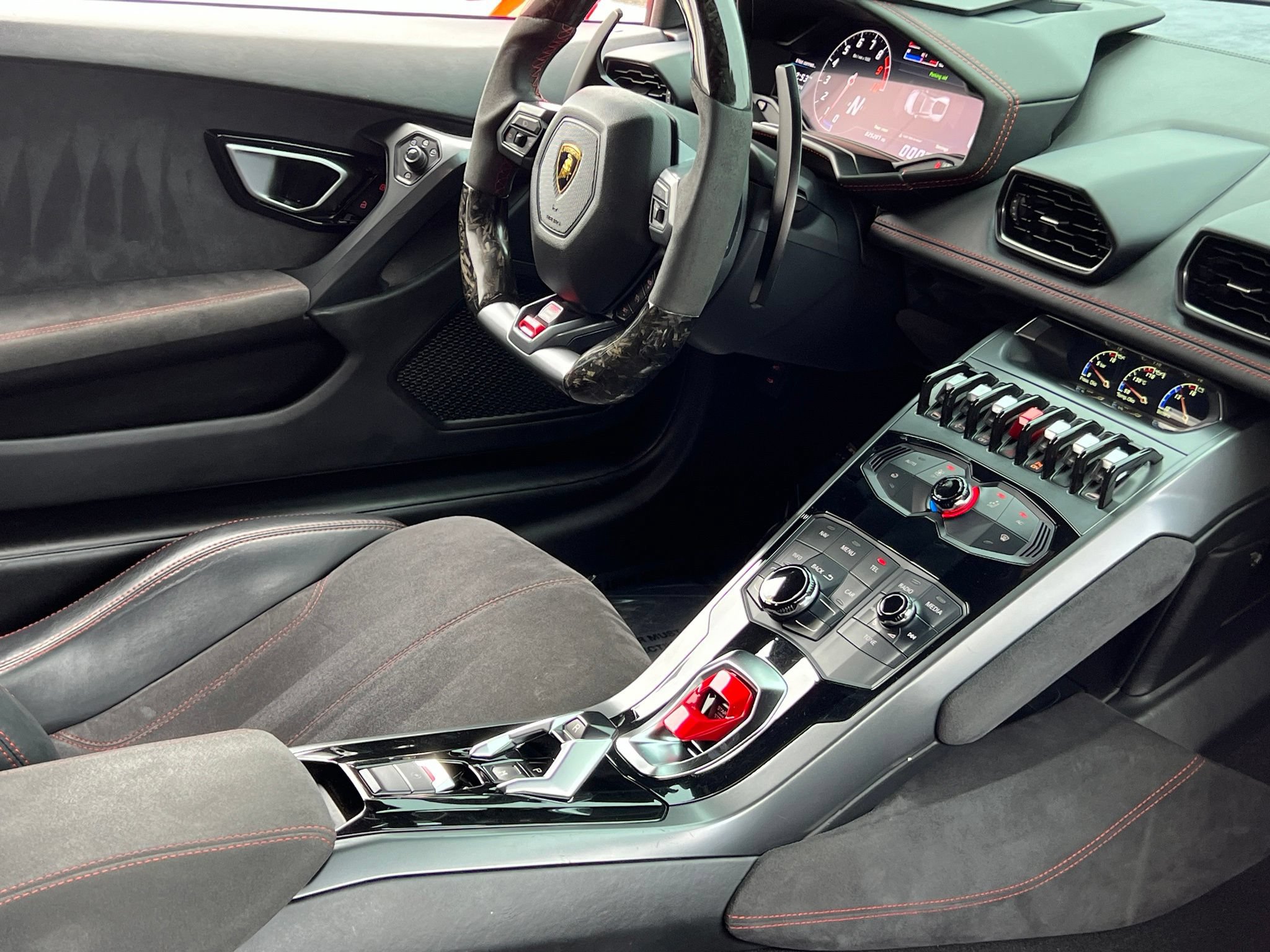 Used 2016 Lamborghini Huracan LP 580-2 RWD image 16