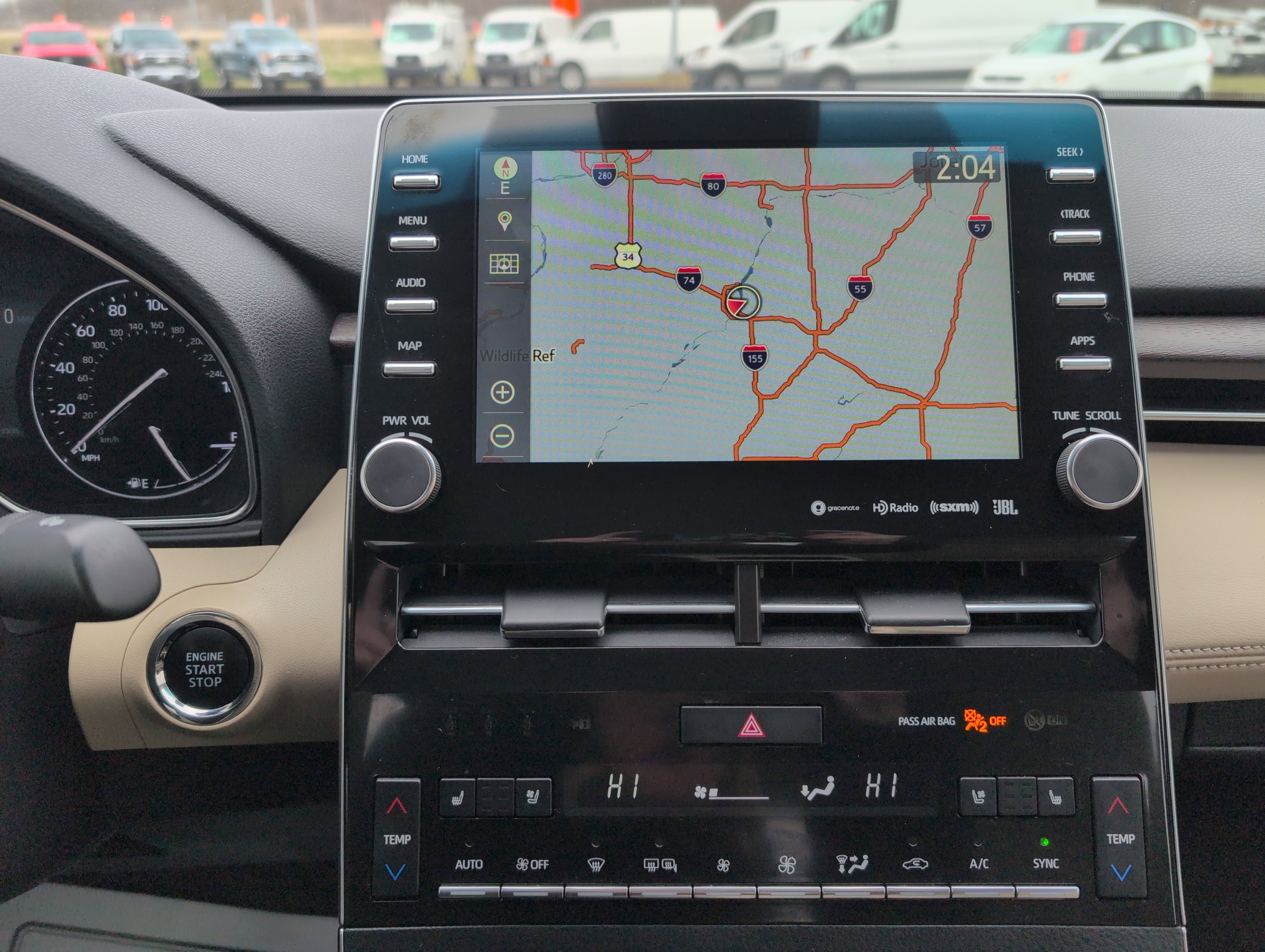 Used 2019 Toyota Avalon Limited image 29