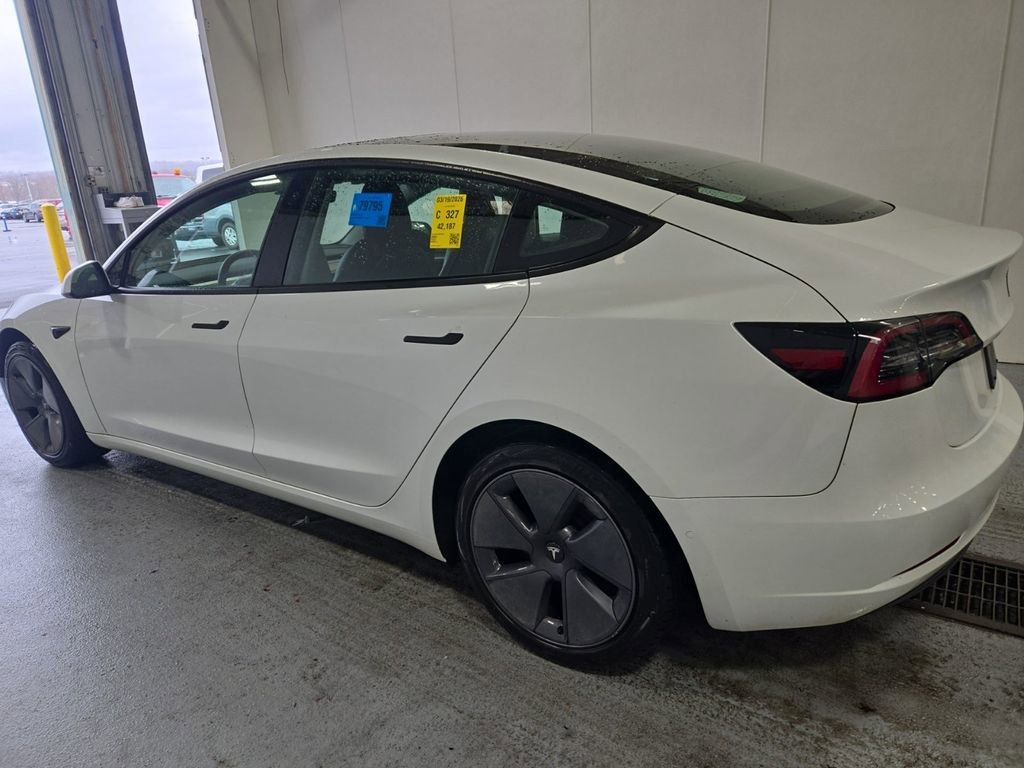 Used 2022 Tesla Model 3 image 6