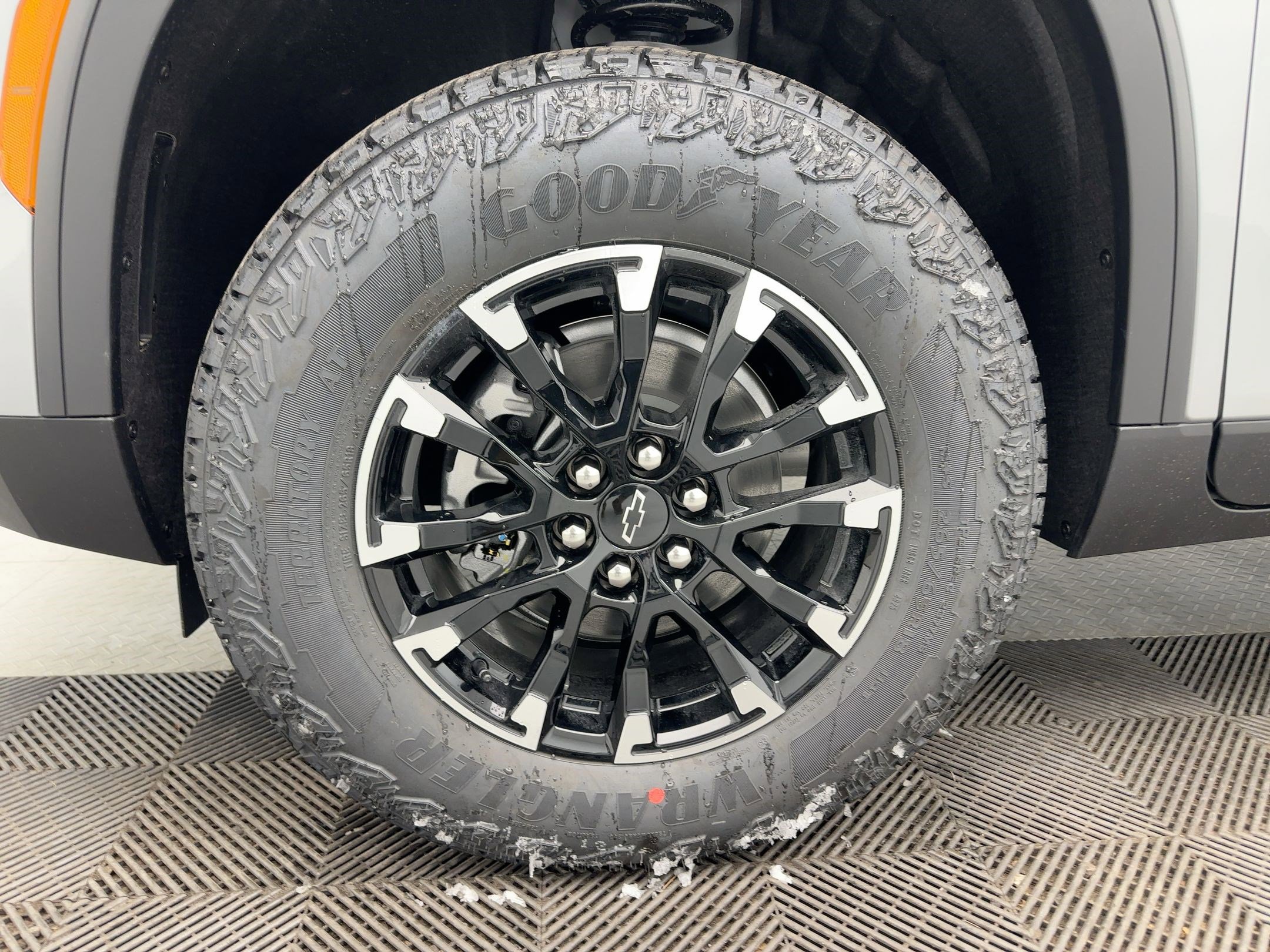 New 2026 Chevrolet Traverse Z71 w/ Driver Confidence Package image 11