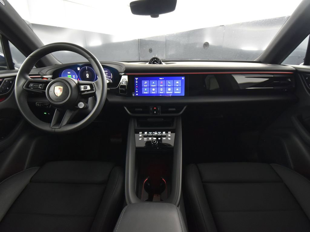 Used 2024 Porsche Macan 4 Electric image 17