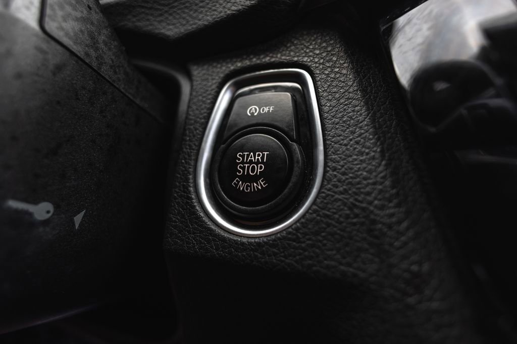 Used 2018 BMW M3 w/ Executive Package RWD image 13