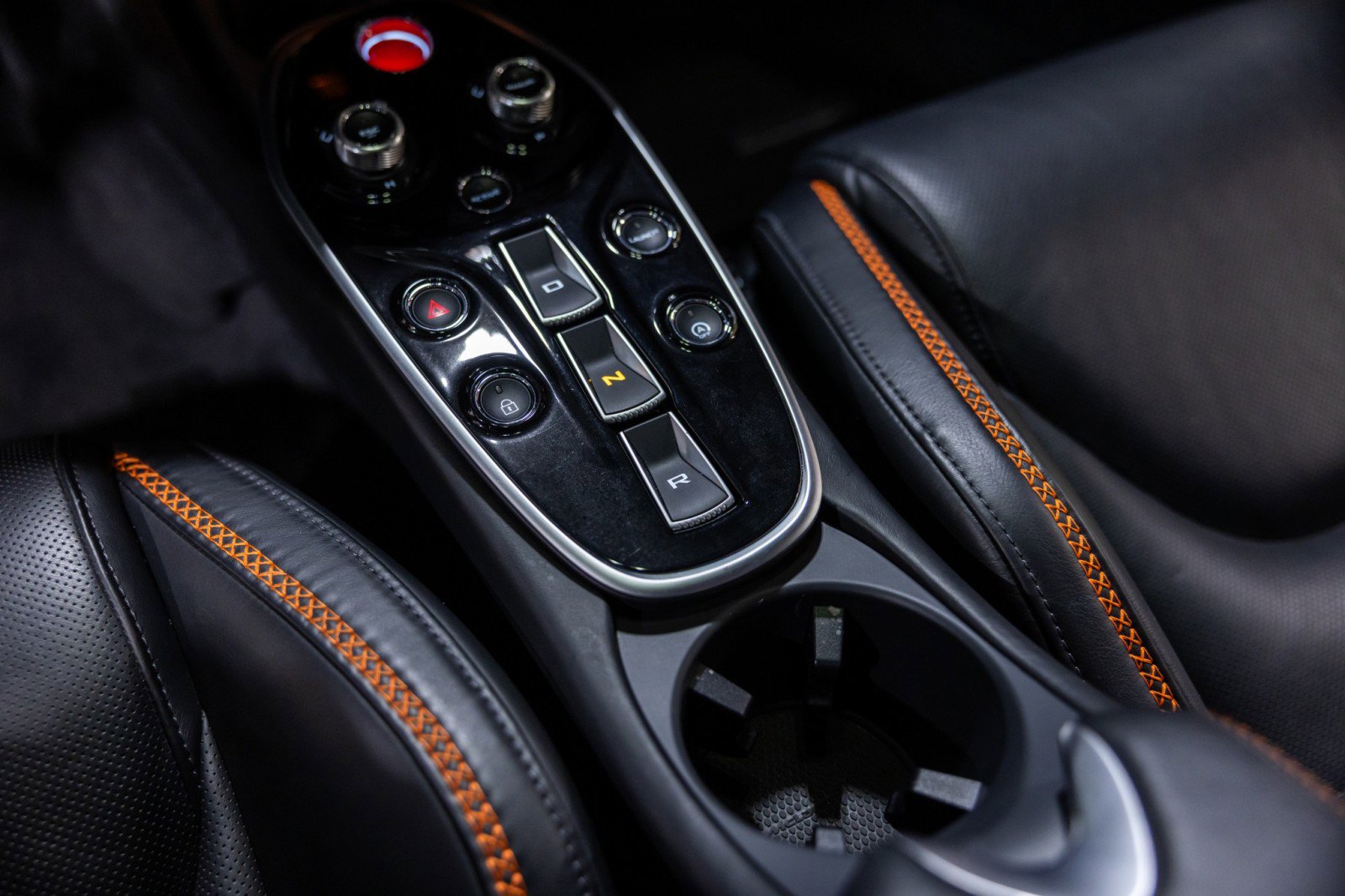 Used 2023 McLaren GT RWD image 43
