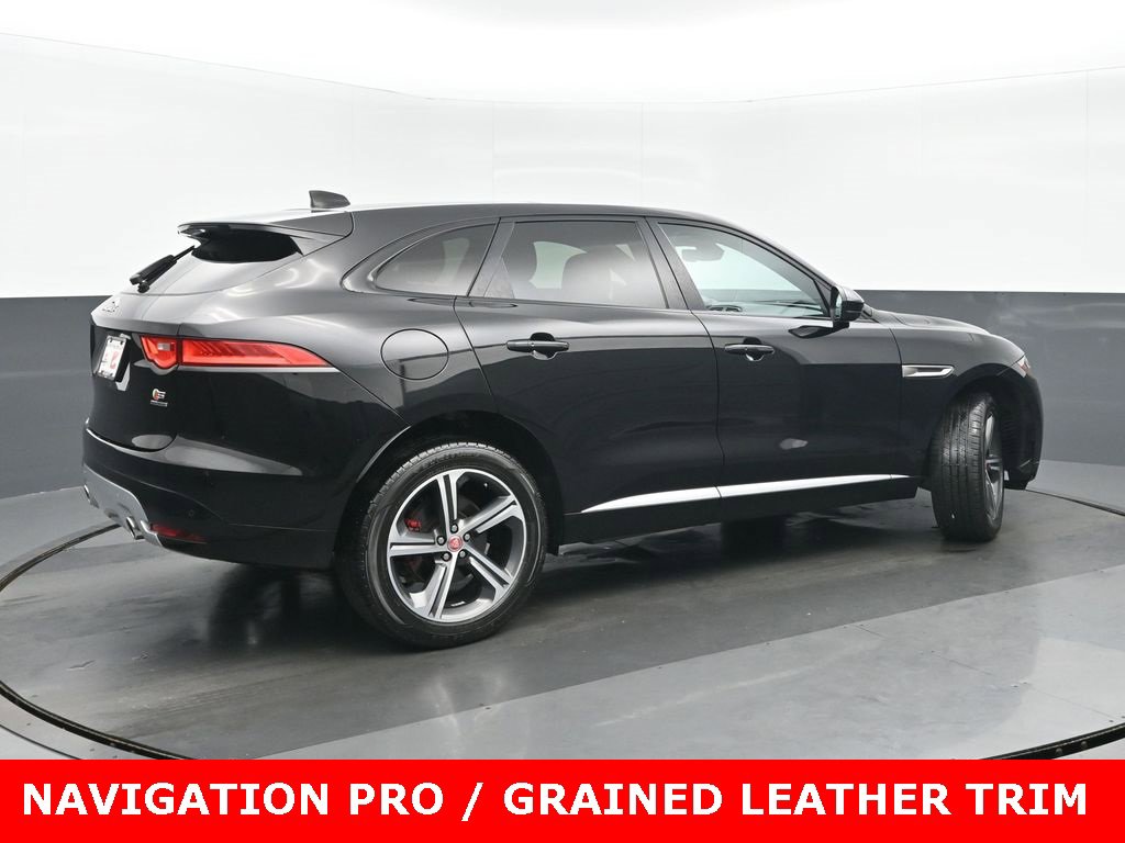 Used 2020 Jaguar F-PACE S image 3