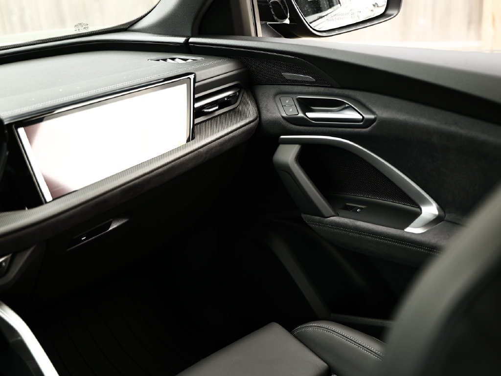 New 2026 Audi SQ5 Prestige AWD/4WD image 30