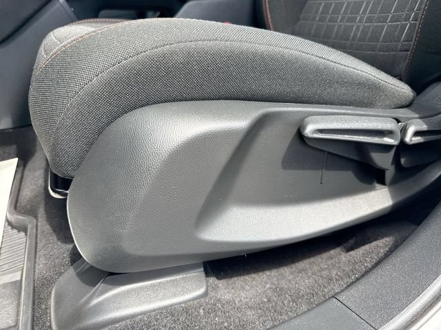 Used 2025 Honda HR-V Sport image 12