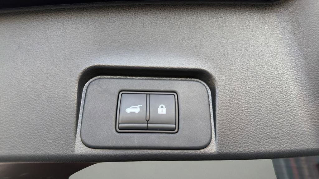 Certified 2023 Nissan Rogue SV w/ SV Premium B Package image 18