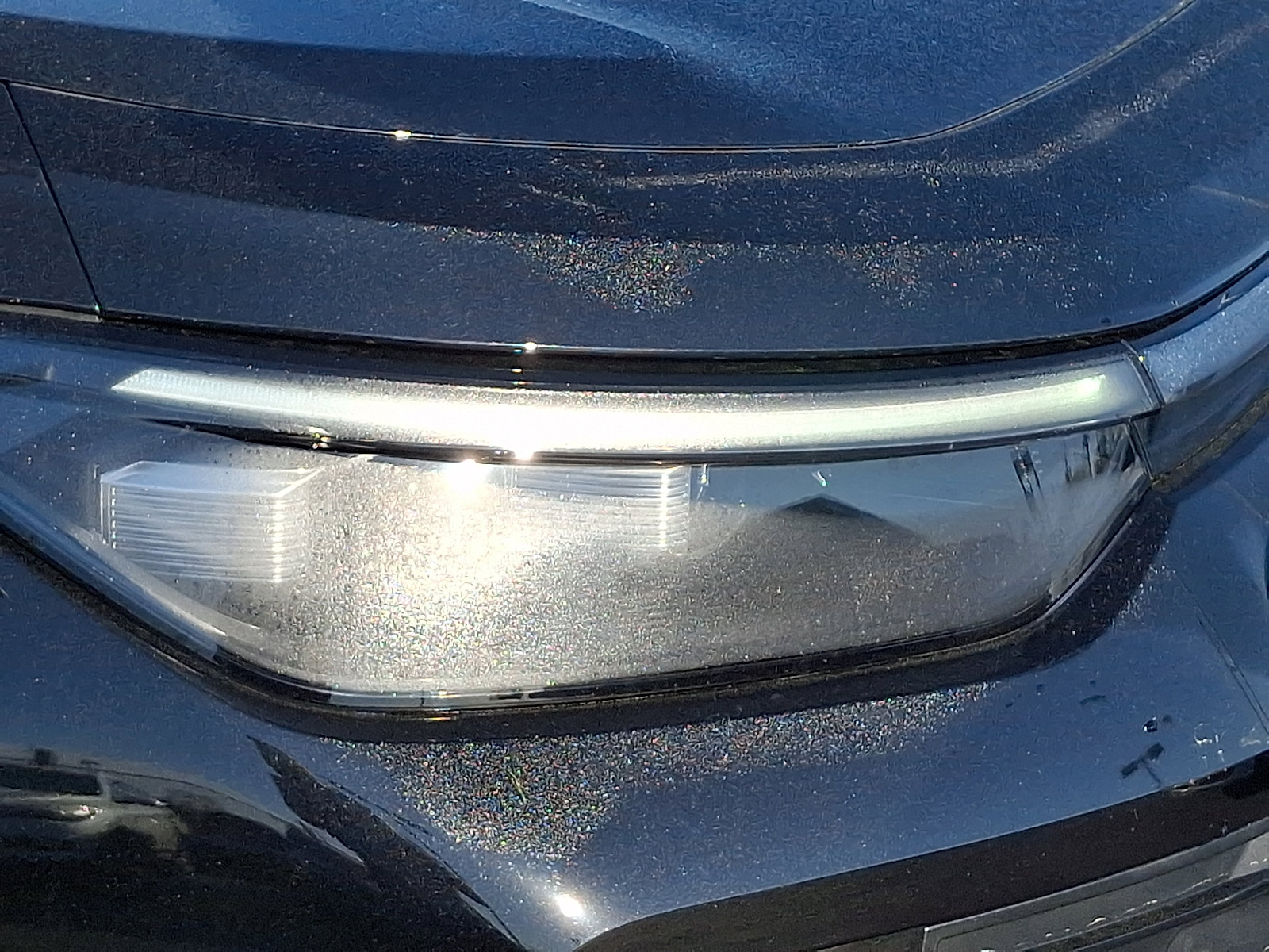 Certified 2025 Volkswagen Tiguan S image 9