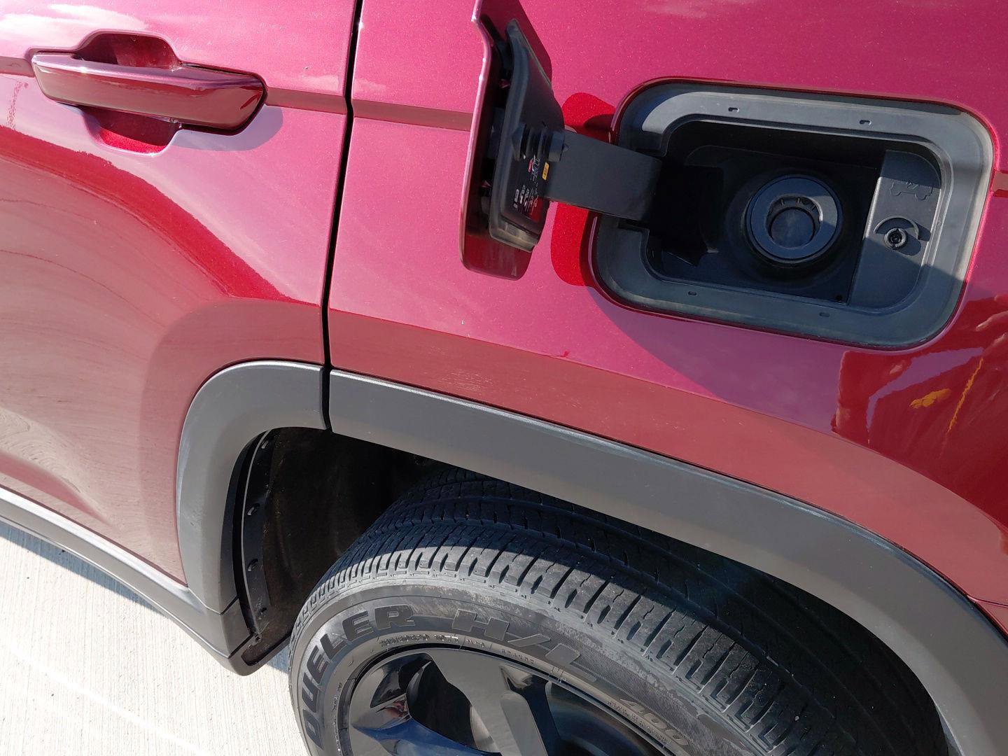 Used 2023 Jeep Grand Cherokee Altitude image 36