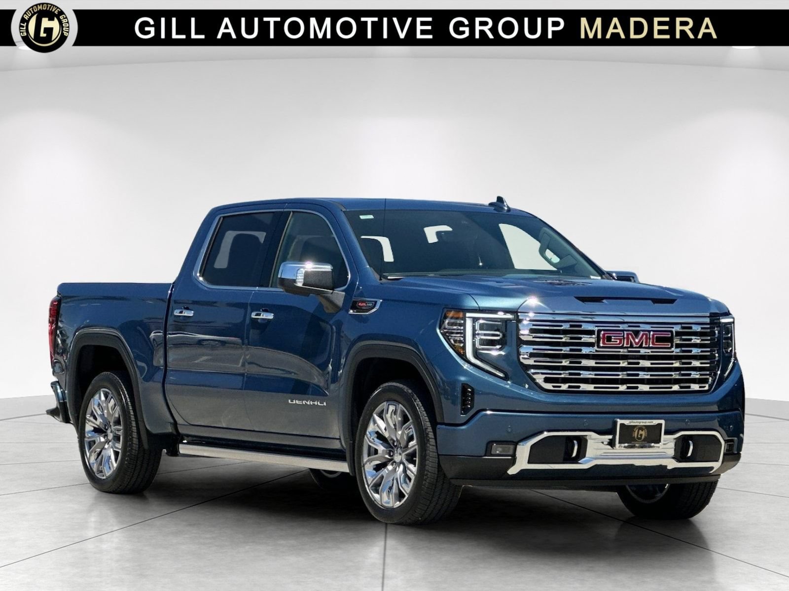 New 2026 GMC Sierra 1500 Denali w/ Denali Reserve Package AWD/4WD image 1