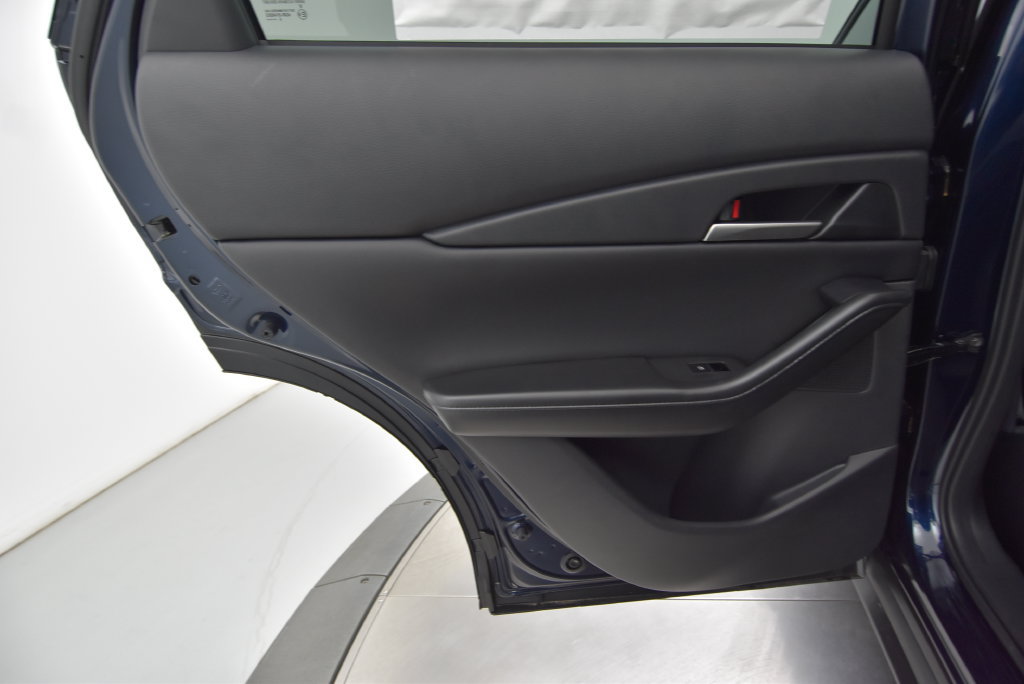 New 2026 MAZDA CX-30 AWD 2.5 S w/ Select Sport Pkg image 32