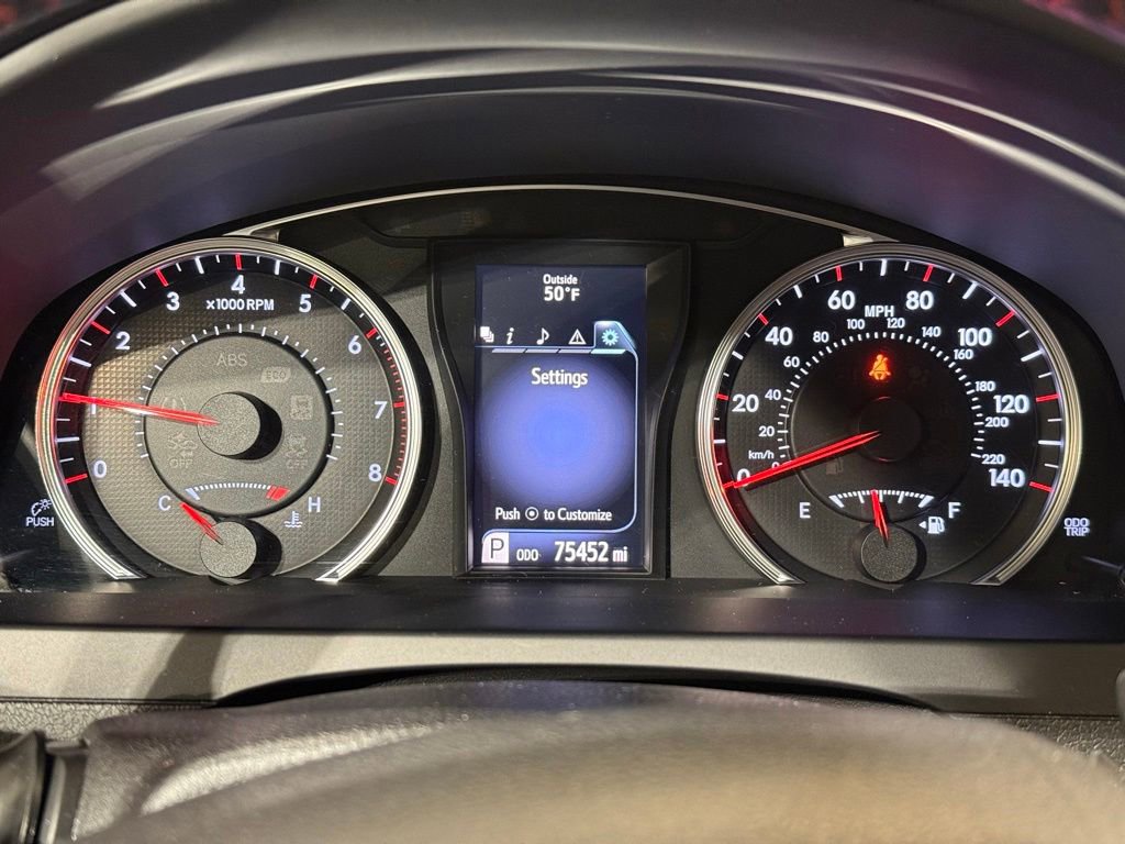 Used 2015 Toyota Camry XSE w/ Moonroof Package FWD image 25