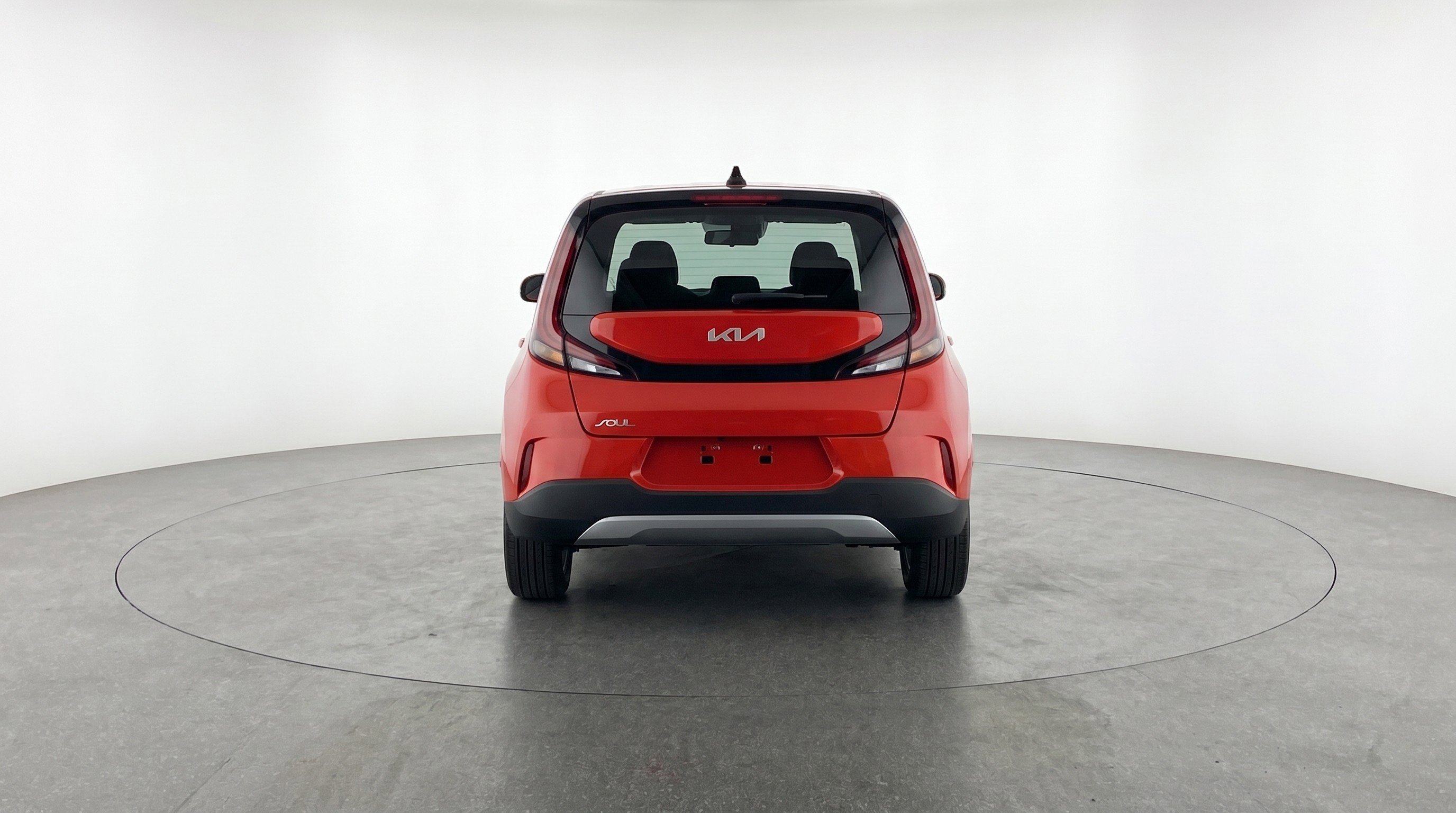 Used 2025 Kia Soul LX w/ LX Technology Package FWD image 7