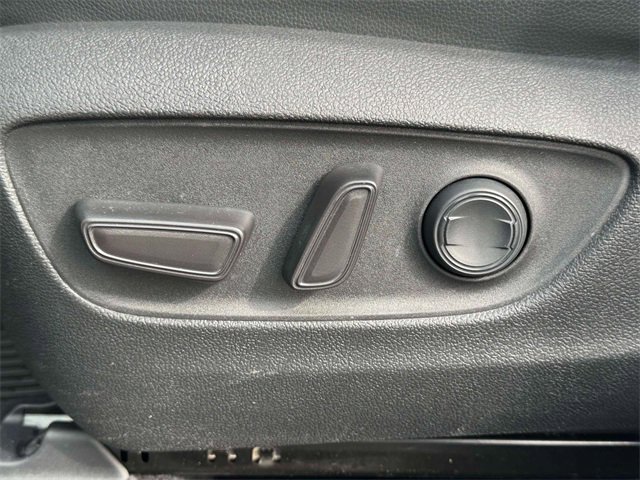 Used 2022 Toyota Highlander XLE image 17