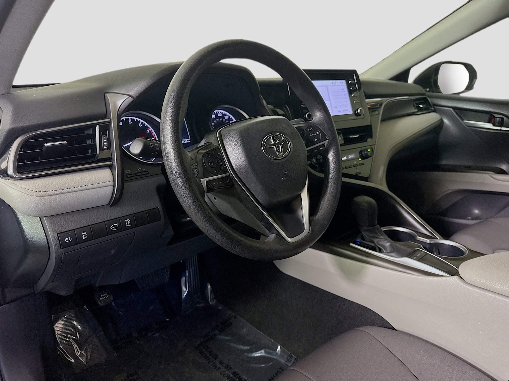 Used 2024 Toyota Camry LE image 22