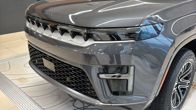 New 2026 Jeep Grand Wagoneer 4WD image 6