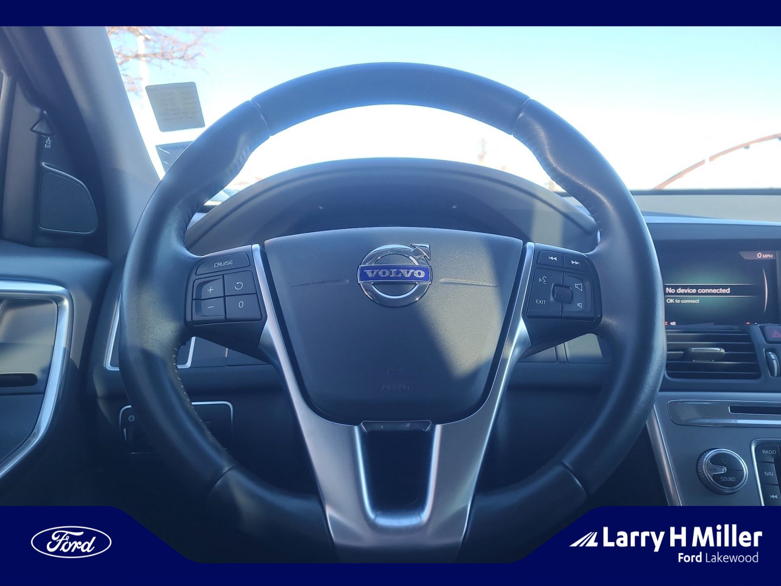 Used 2017 Volvo XC60 T5 Dynamic w/ Preferred Option Package image 9