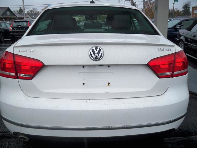 Used 2014 Volkswagen Passat TDI SEL Premium image 4