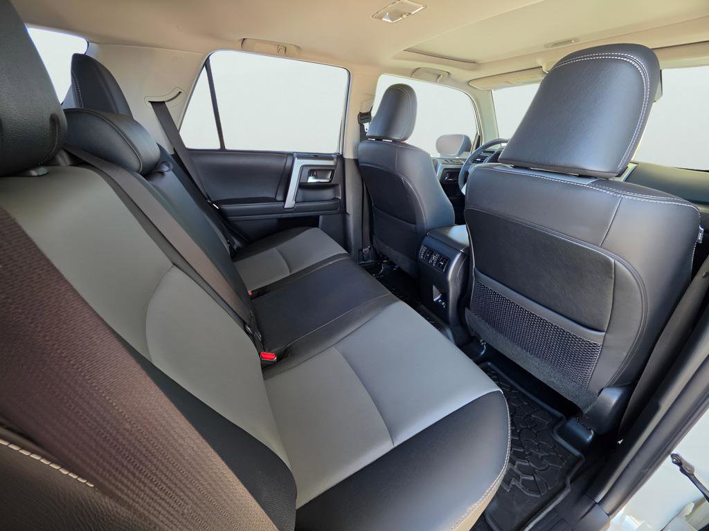Used 2022 Toyota 4Runner SR5 Premium w/ Moonroof Package AWD/4WD image 25